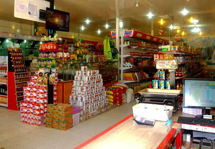 مشکلی در تامین بازار ماه رمضان وجود ندارد/ تقویت عرضه روغن در استان‌ها