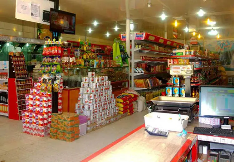 مشکلی در تامین بازار ماه رمضان وجود ندارد/ تقویت عرضه روغن در استان‌ها