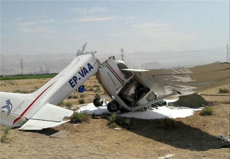 هواپیمای دو نفره در شرق تهران سقوط کرد