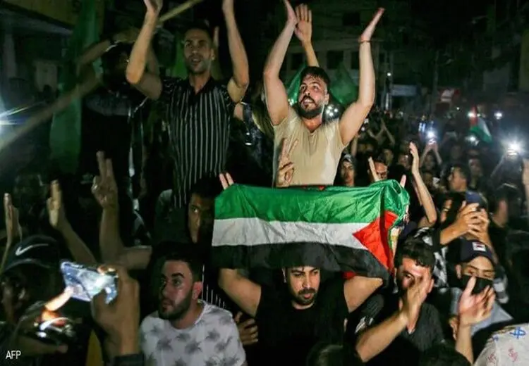 جشن پیروزی مقاومت در خیابان‌های فلسطین + تصاویر