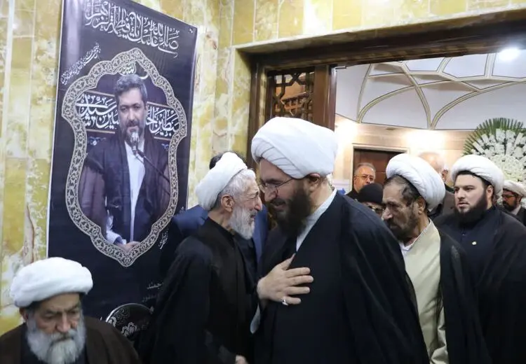 چه کسانی به مراسم ختم پسر کاظم صدیقی رفتند؟