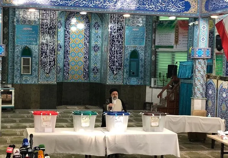 رئیسی برای رأی‌دادن به کجا رفت؟