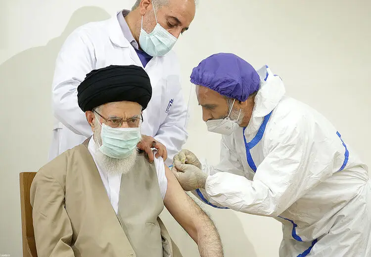 تزریق واکسن کرونا به رهبر انقلاب