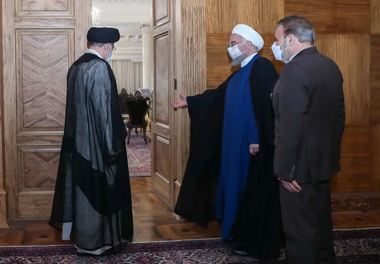 رئیسی به دیدار روحانی رفت