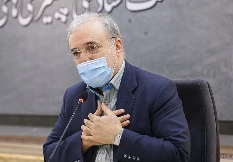 حمایت وزیر بهداشت به توییت «پفیوز» جهانپور: از برخی افراد خسته شده بود، برای همین آن توییت را زد