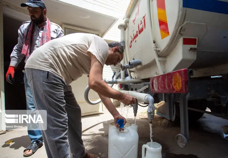 آبرسانی اضطراری در اصفهان