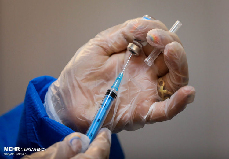 تداوم واردات واکسن کرونا از مبدا ژاپن و چین به ایران