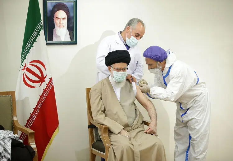 تزریق دوز دوم واکسن کرونا به رهبر انقلاب
