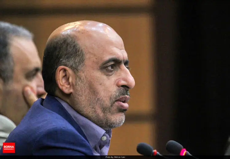 انتقاد نماینده مجلس از مراسم پُرهزینه تحلیف