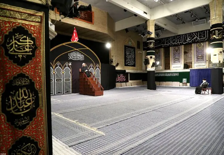برگزاری مراسم شب تاسوعای حسینی با حضور رهبر انقلاب
