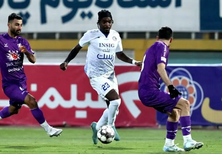 مدیر برنامه گزینه خارجی پرسپولیس در راه تهران