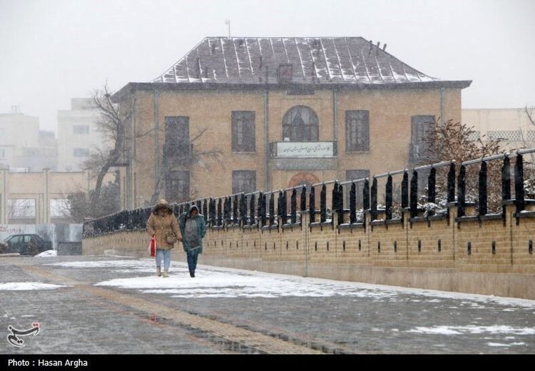 بارش برف در زنجان  + عکس