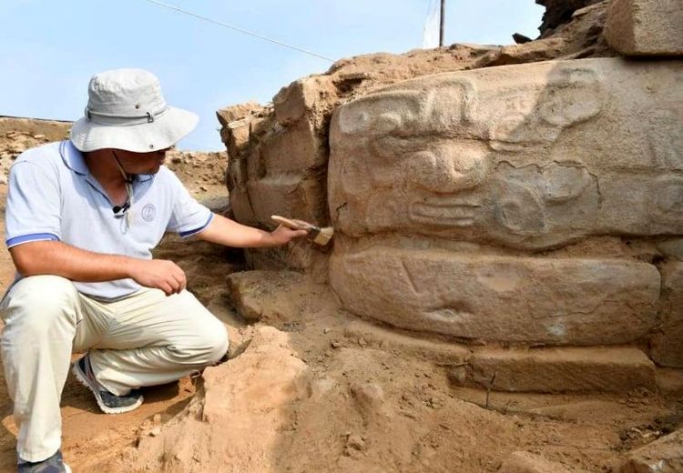 کشف سنگ نگاره ۴۲۰۰ ساله در چین