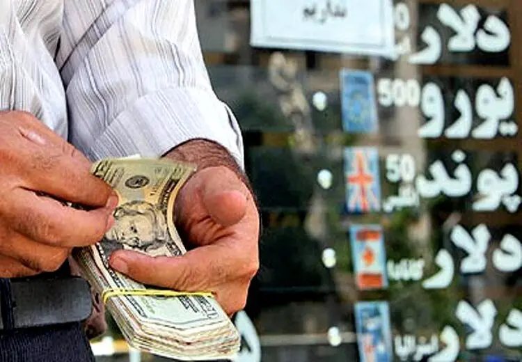 صف فروش دلار در بازار ارز/ دلار سقوط می‌کند؟
