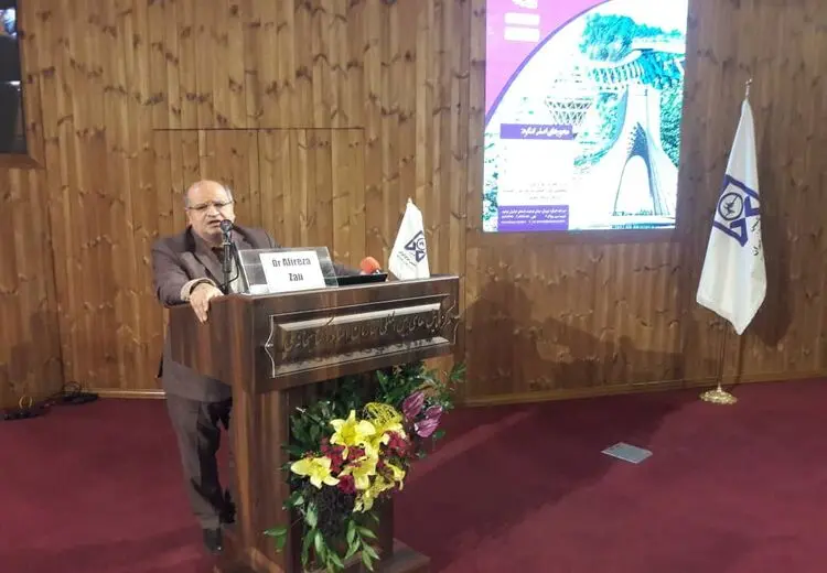 زالی: ۴۰ درصد تهرانی‌ها کرونا را جدی نمی‌گیرند