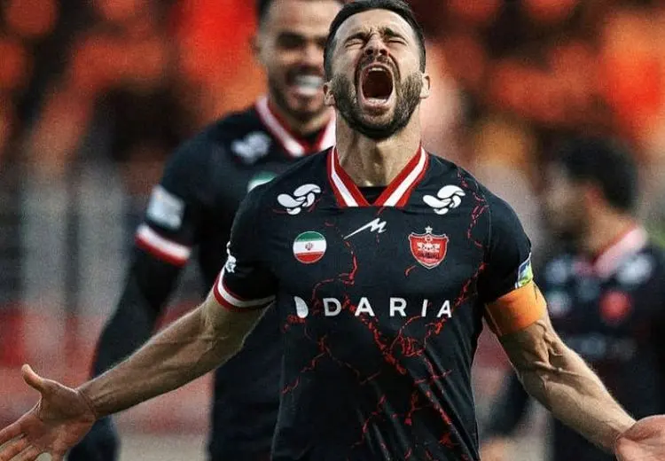 تراکتور متوقف شد / صدرنشینی سرخپوشان و کسب ۳ امتیاز