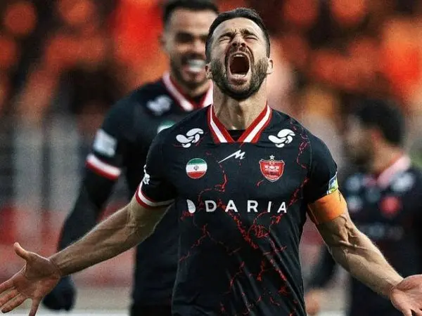 تراکتور متوقف شد / صدرنشینی سرخپوشان و کسب ۳ امتیاز