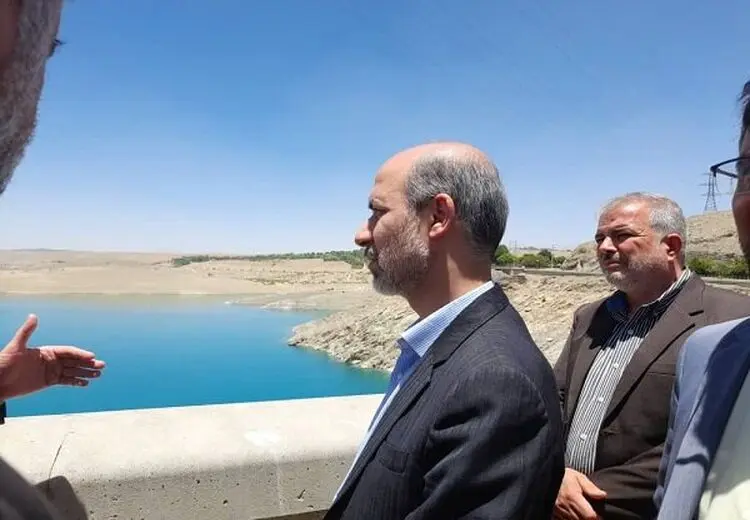 وزیر نیرو: برنامه ای برای واردات آب نداریم