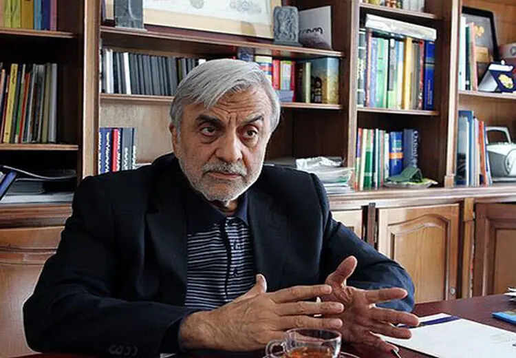 هاشمی طبا: چون میرحسین معمار است به او می گویید فراماسون؟!