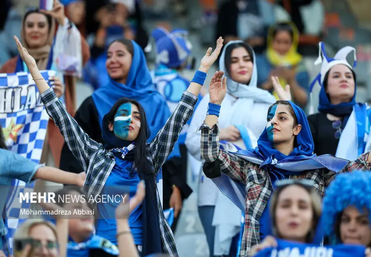 اولین پیامد مثبت حضور بانوان استقلالی در ورزشگاه/ FIFA به دولت و فوتبال ایران پیام داد!