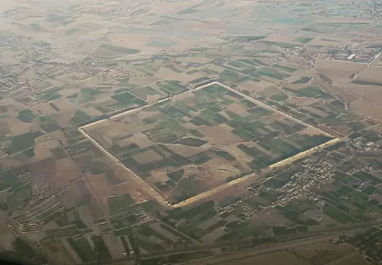 تخریب بزرگترین قلعه خشتی جهان در پیشوا + عکس