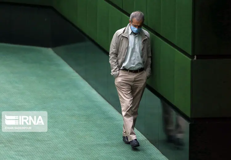   پزشکیان: پدر دولت قبل را در آورده بودند/ آنهایی که خوردند و بردند الان کیف‌شان کوک است و دارند حرف‌های گنده گنده می‌زنند/ آمریکا از ظریف می‌ترسید