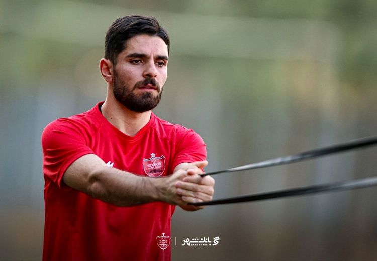 مهره خطرناک پرسپولیس تا نیم‌فصل غیب شد!