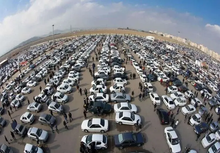 رییس اتحادیه صنف نمایشگاه های خودرو: وضعیت بازار خودرو افتضاح است