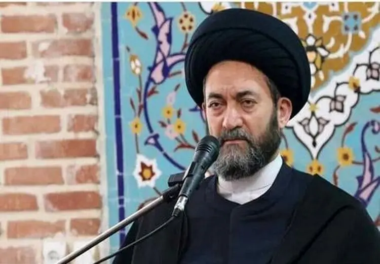 پیشنهاد امام جمعه اردبیل برای ارزان شدن خودرو: اگر مضطر نیستید، نخرید!