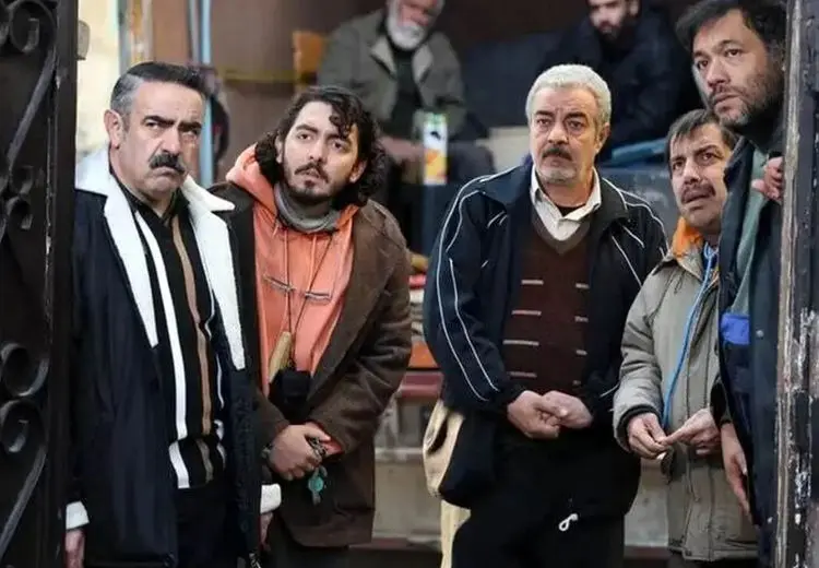 ناراحتی عباس جمشیدی‌فر از پخش سریالش در تلویزیون + فیلم