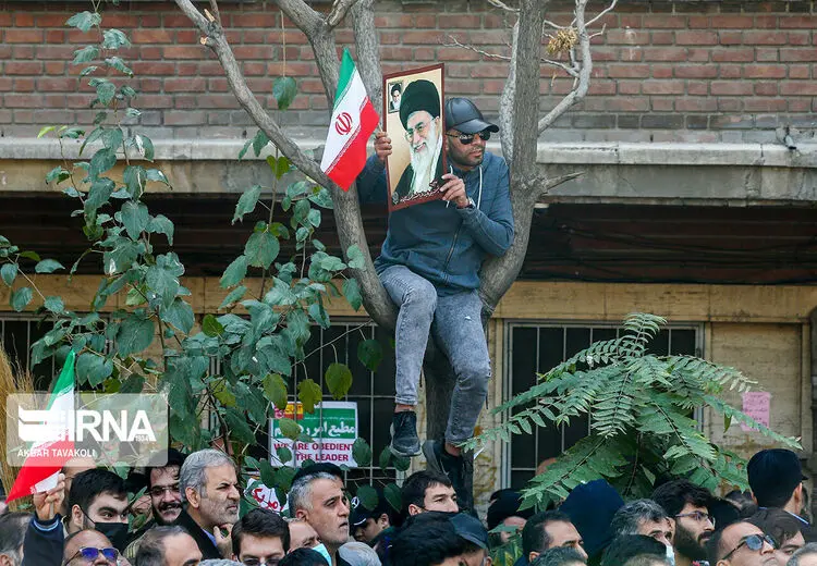 راهپیمایی ۱۳ آبان