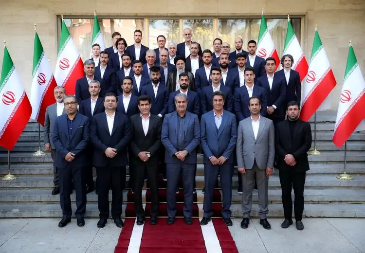 دیدار با رییسی قبل از عزیمت به جام جهانی قطر