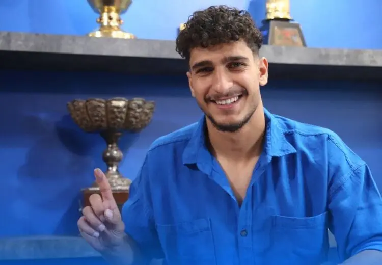 مشکل خروج از کشور مدافع استقلال حل شد
