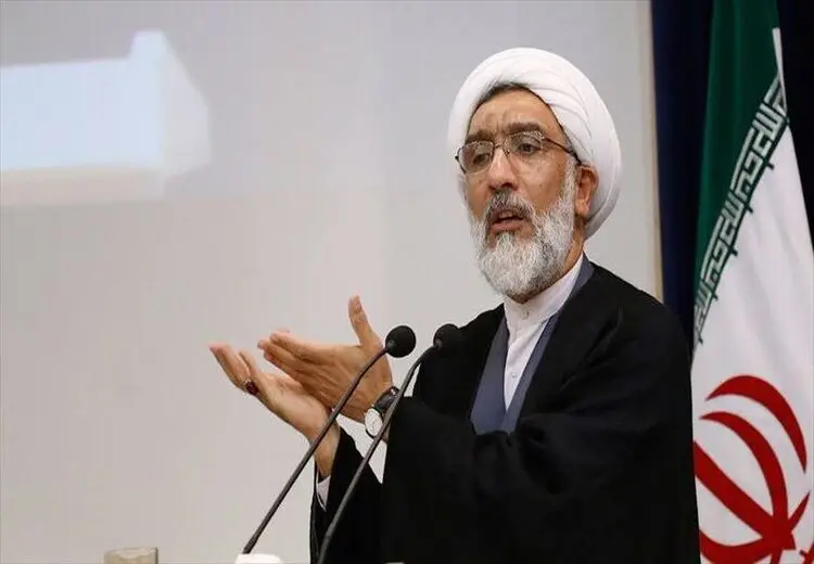 پورمحمدی: با دانشجویان با ادب و نزاکت صحبت شود/ جامعه ایران تحول همه جانبه اجتماعی نیاز دارد