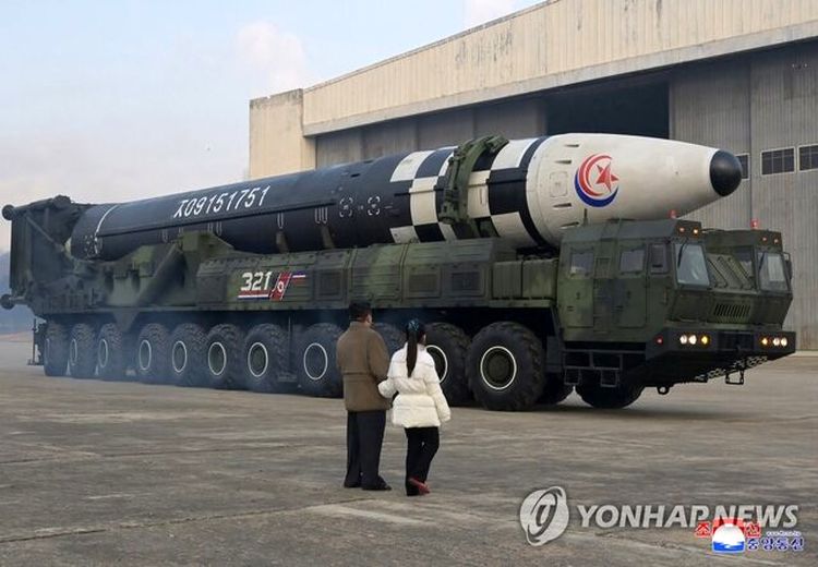 کره شمالی ۲ موشک بالستیک به سمت دریای ژاپن پرتاب کرد