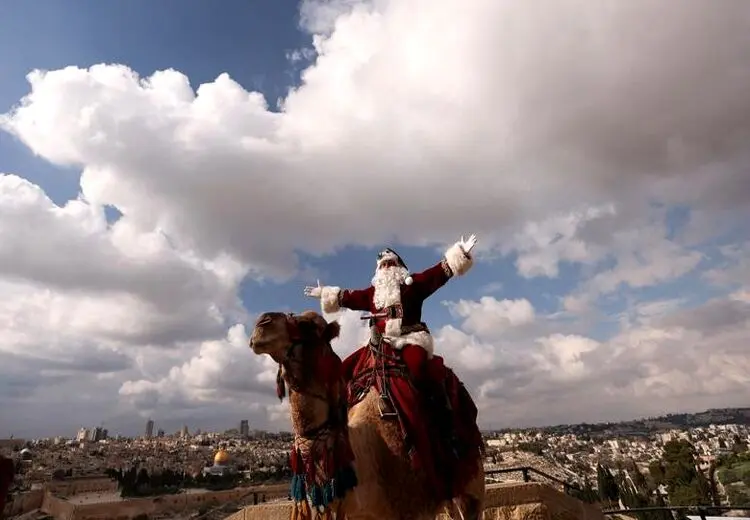 بابانوئل شترسوار