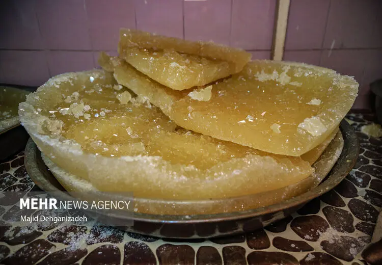 بفرمایید نبات!