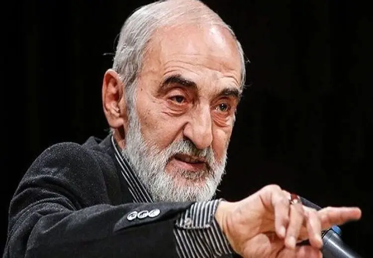 انتقاد تند کیهان از تیم مذاکره کننده: در اظهارات آمریکا و ۳ کشور اروپایی چه دیده‌اید که برای از سرگیری مذاکرات اعلام آمادگی کرده‌اید؟ به کجا چنین شتابان؟!