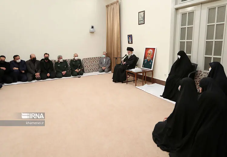 رهبر انقلاب در دیدار خانواده سردار سلیمانی چه گفتند؟