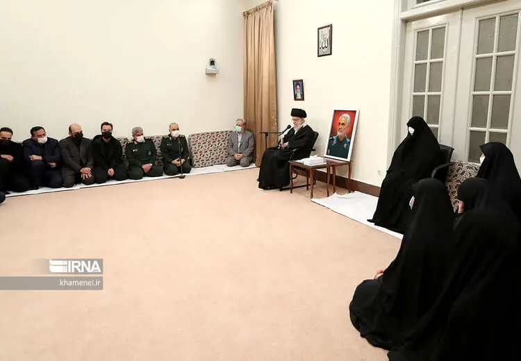 رهبر انقلاب در دیدار خانواده سردار سلیمانی چه گفتند؟