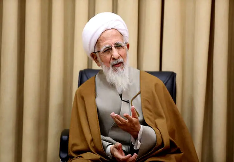 آیت‌الله جوادی آملی در واکنش‌ها به اقدام شارلی ابدو: نمی‌توان قبیح را با قبیح پاسخ داد