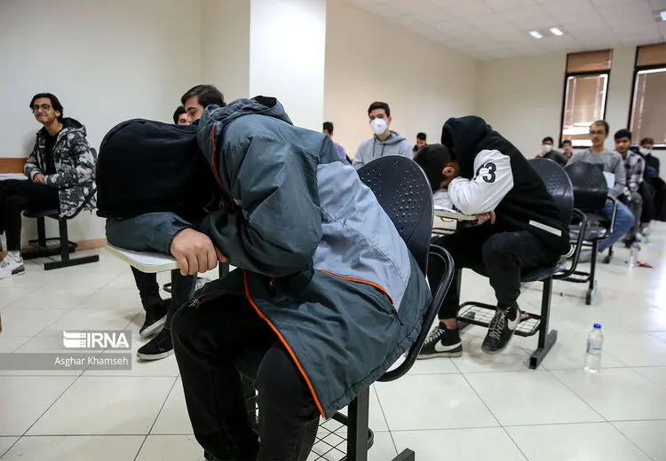 خواب به وقت کنکور