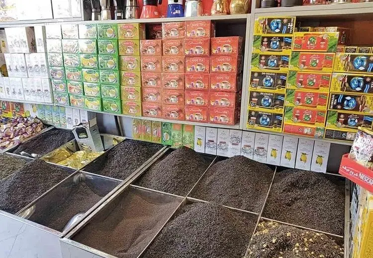 سایت حسن روحانی: پرونده فساد واردات چای را در محضر ملت منتشر کنید/ با قلب واقعیت هر فسادی را به دولت قبل ارجاع می دهید