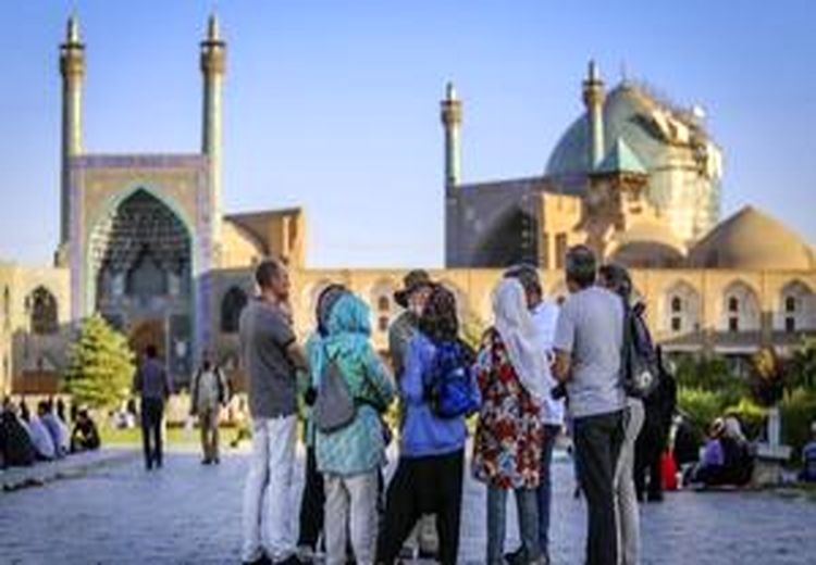 توصیه ممنوعیت سفر به ایران در هفت کشور/ تعدیل نیرو در بخش گردشگری/ کنسلی‌ها نتیجه ایران‌هراسی است