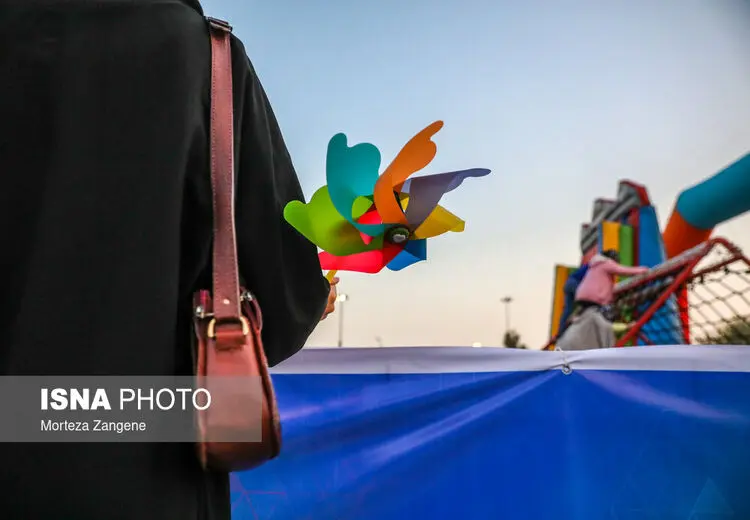 نامه وزارت بهداشت برای تشویق به فرزندآوری: شناسایی “خانواده‌های باشکوه” ، کارکنان زود ازدواج کرده و …!