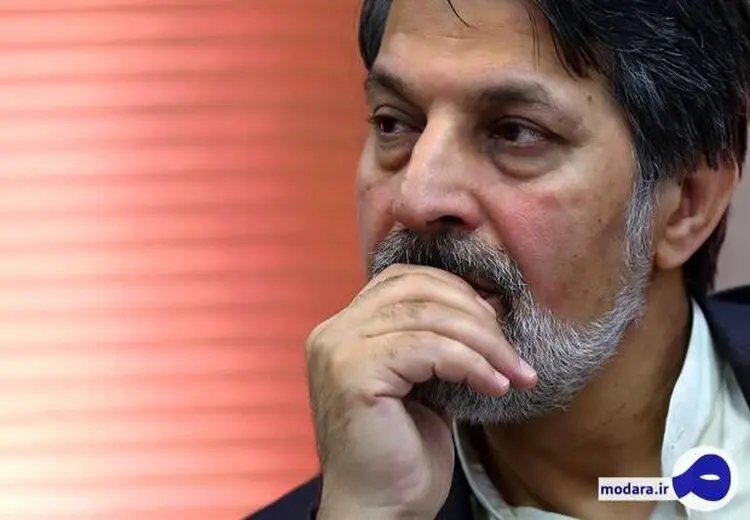 فرهاد میثمی مخالف سیاسی نجیب