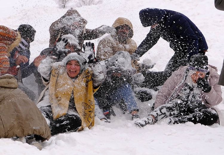 برف بازی عراقی ها
