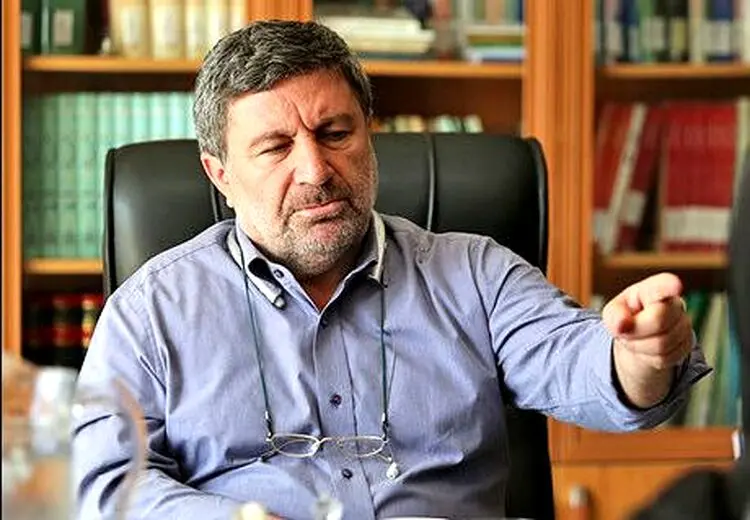 علی دایی نماد ملی است؛ باید حفظ شود