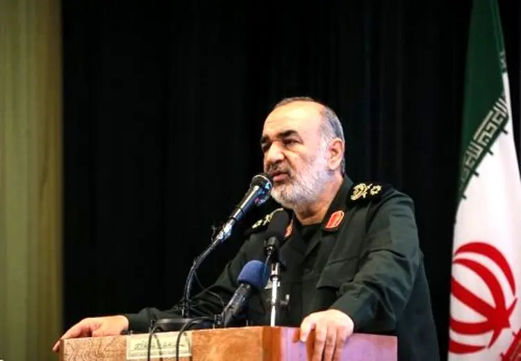 فرمانده کل سپاه: مشکلات اقتصادی و نوسانات ارز را «درک» می‌کنیم اما ملت نباید «تسلیم» شوند