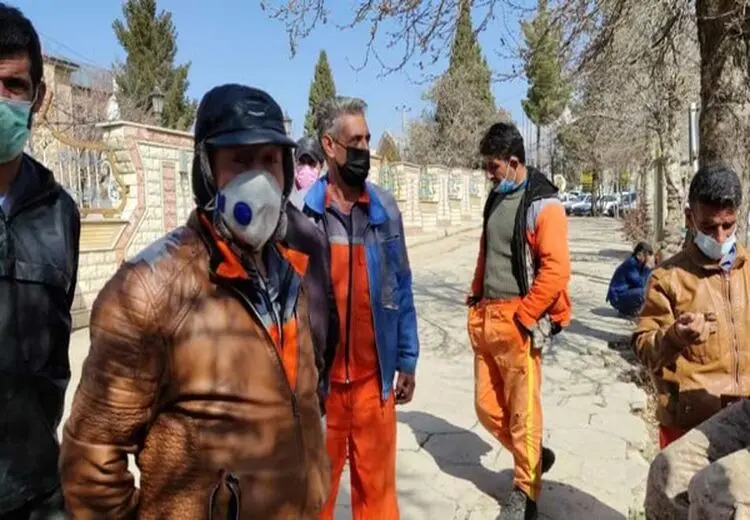 این کارگران در یاسوج 8 ماه است حقوق نگرفته اند !/ بی تفاوتی مدیران شهرداری